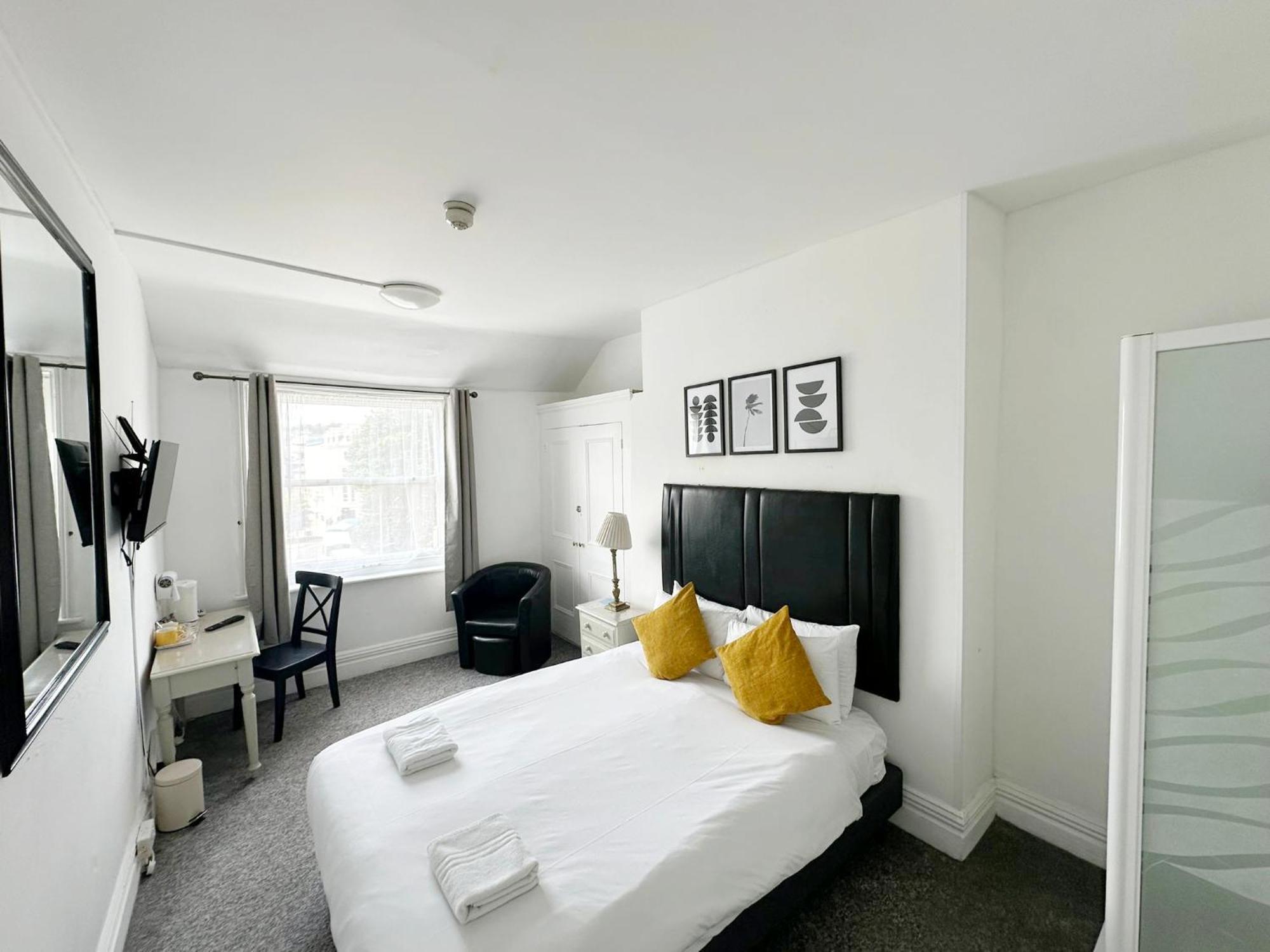 Double Room with Shower
